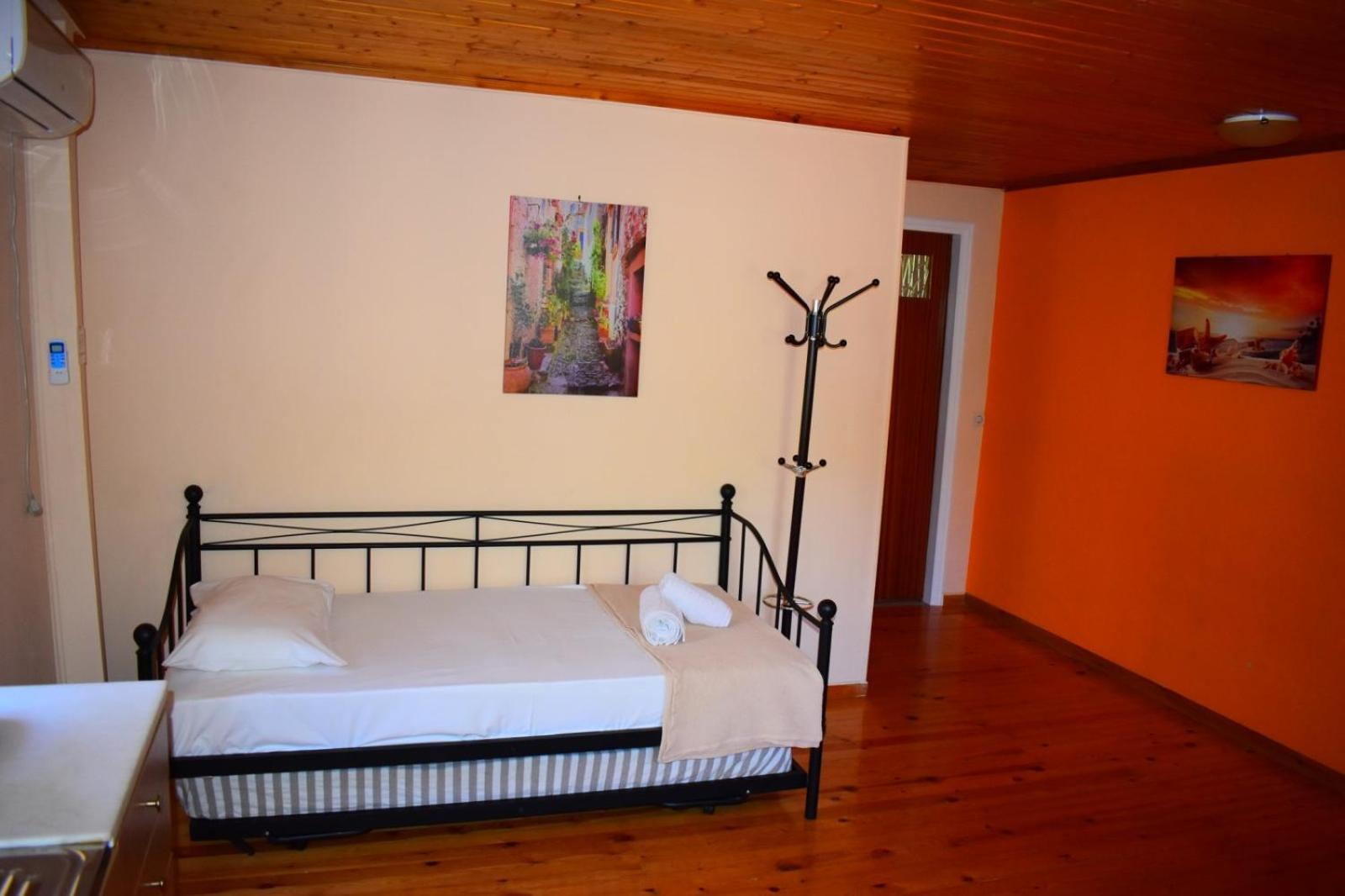 Karydia Apartments 4 Pers Λαζαράτα Εξωτερικό φωτογραφία